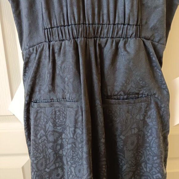 Ett Twa Anthropologie Women's Navy Blue Floral James Tie-Waist Jumpsuit Size 0 - Picture 10 of 16